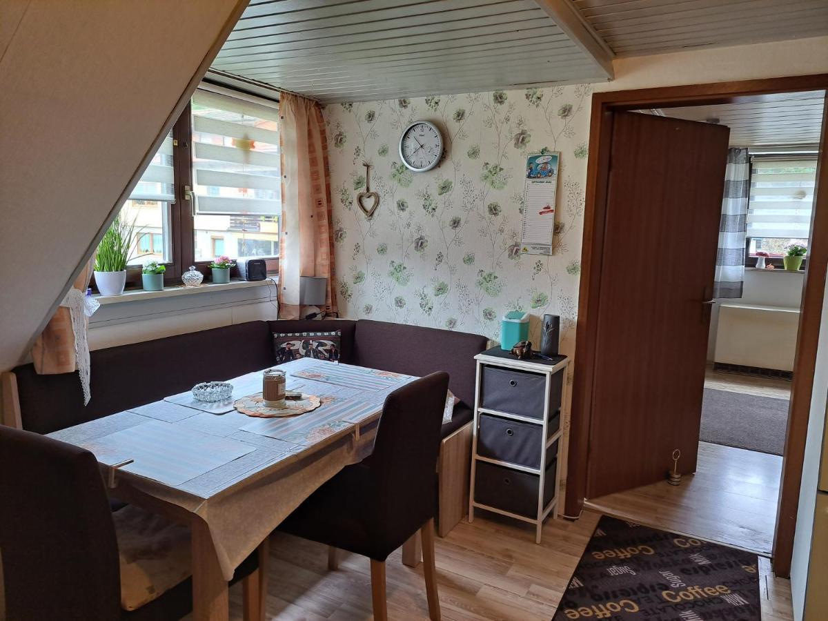 Ferienwohnung Sonja Mit Garten Und Freisitz Steinwiesen Exteriör bild
